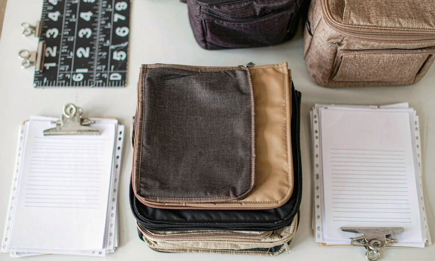 Pet Bag MOQ: How Minimums Are Actually Calculated - detail view supplied by QUANZHOU JUNYUAN BAGS